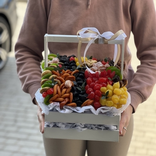 Ящик с сухофруктами №3